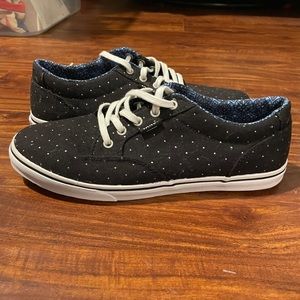 Black low top vans